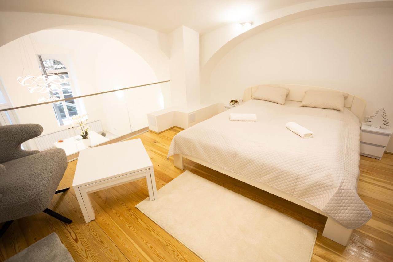 Parliament Exclusive Gallery Budapest Luaran gambar