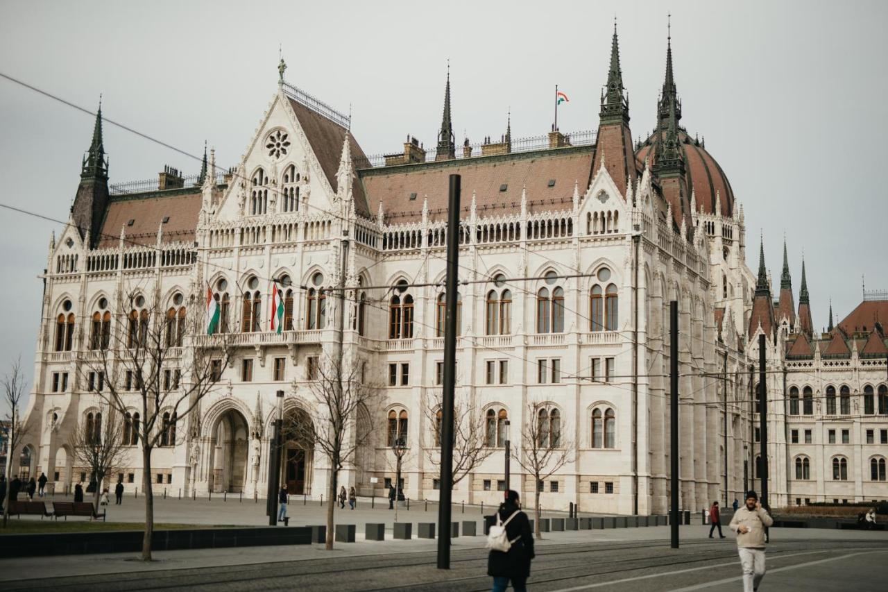 Parliament Exclusive Gallery Budapest Luaran gambar