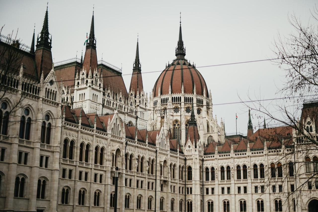 Parliament Exclusive Gallery Budapest Luaran gambar