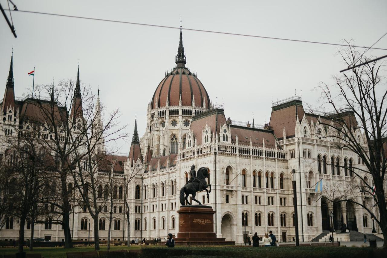 Parliament Exclusive Gallery Budapest Luaran gambar