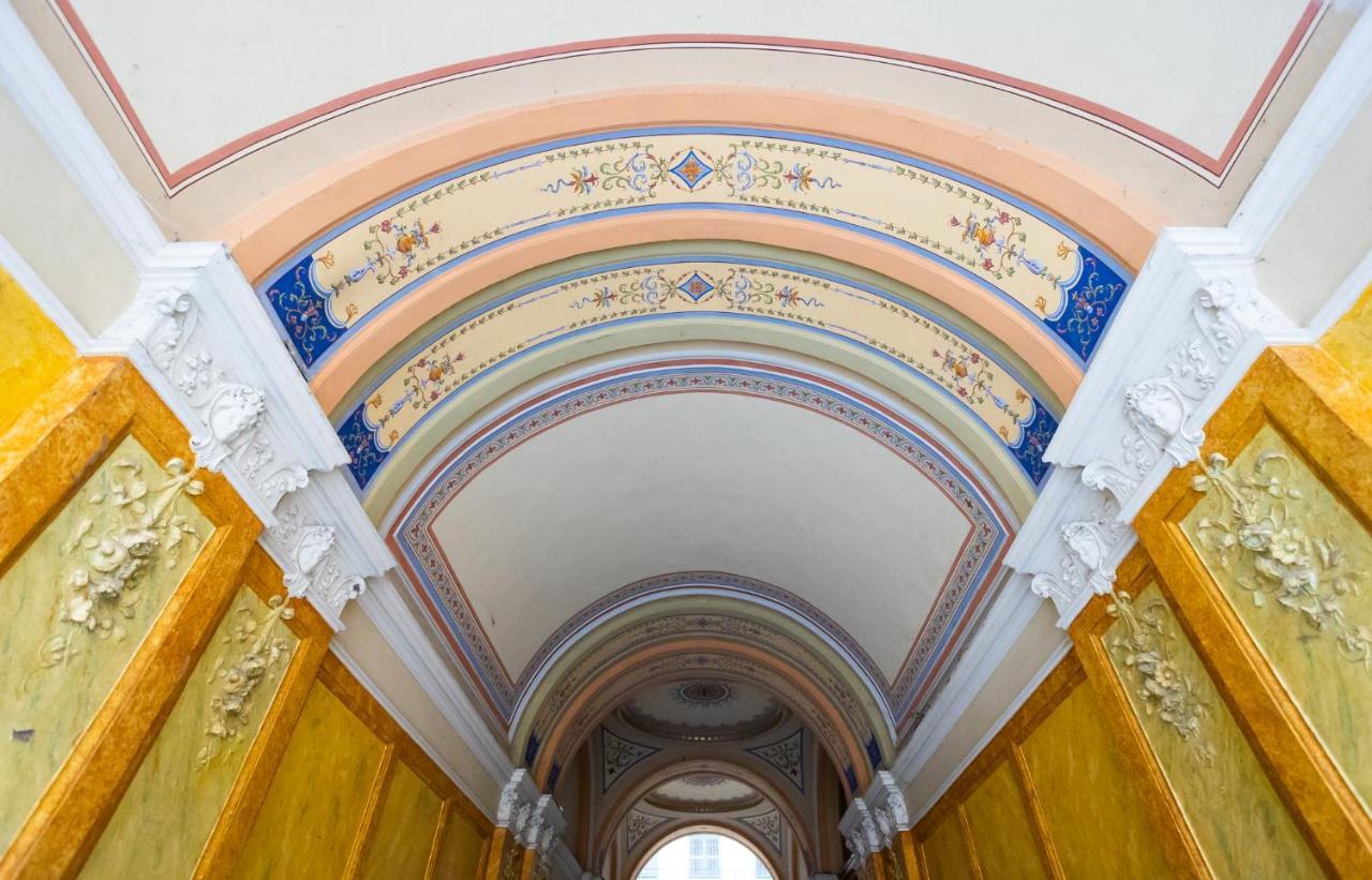 Parliament Exclusive Gallery Budapest Luaran gambar