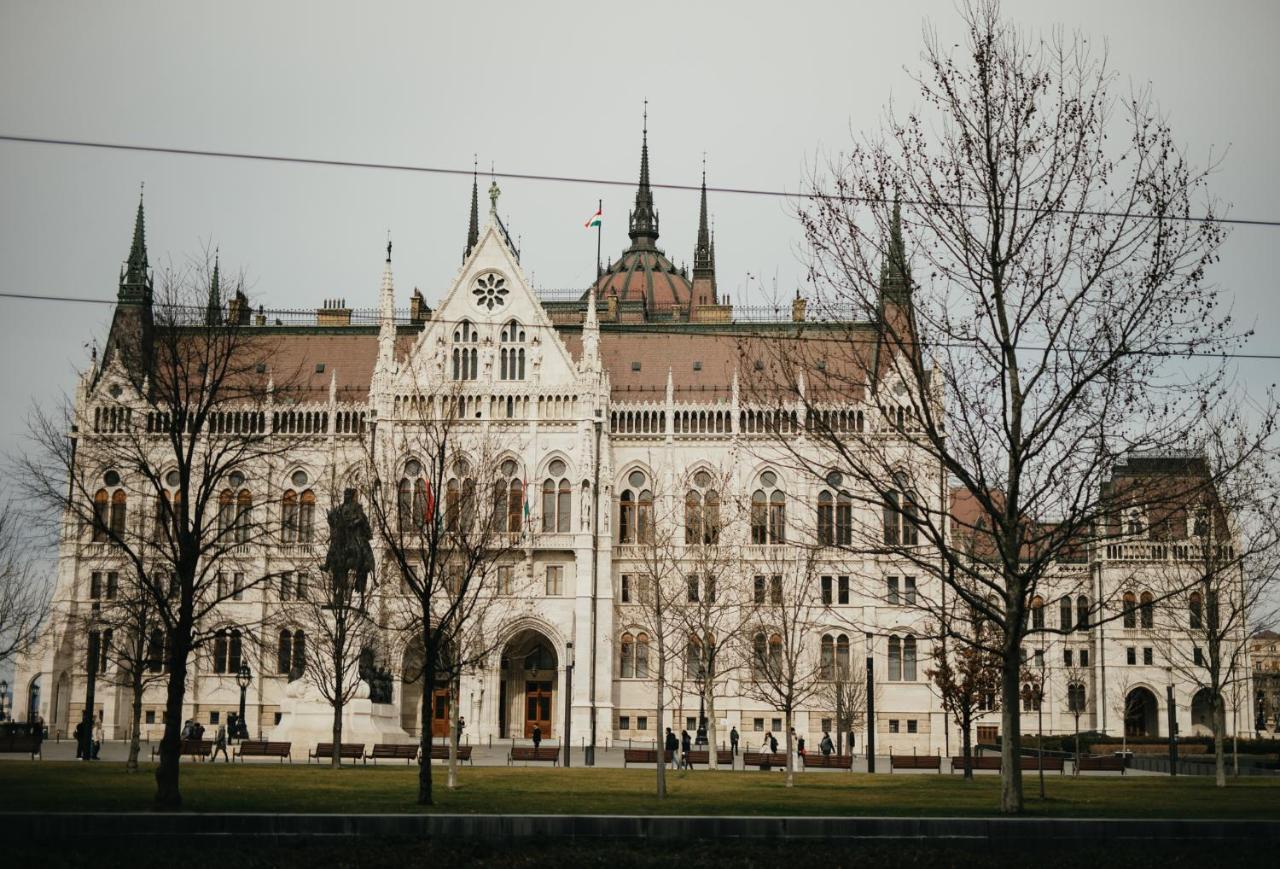 Parliament Exclusive Gallery Budapest Luaran gambar